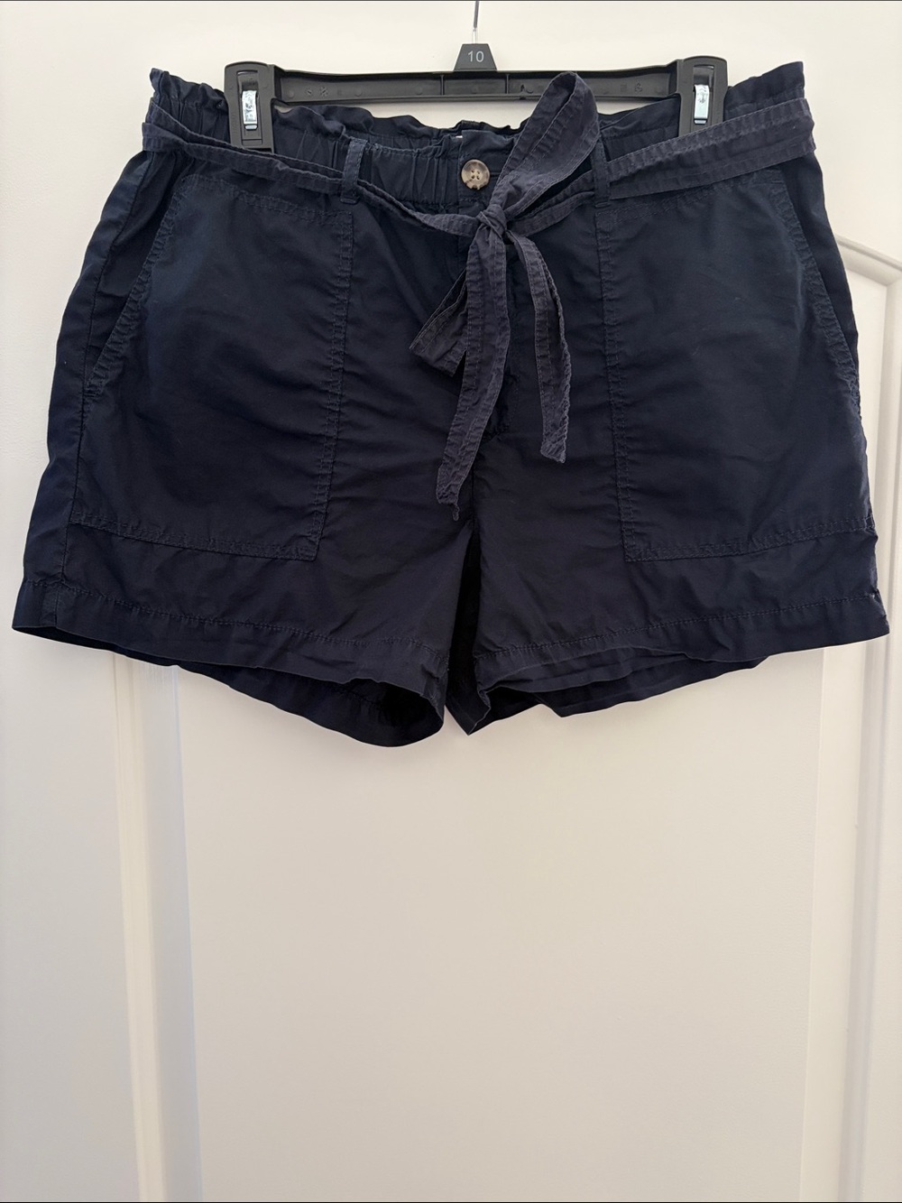Lou & Grey for‎ Loft Women's Black Tie-Waist Casual Lightweight Poplin Shorts, M